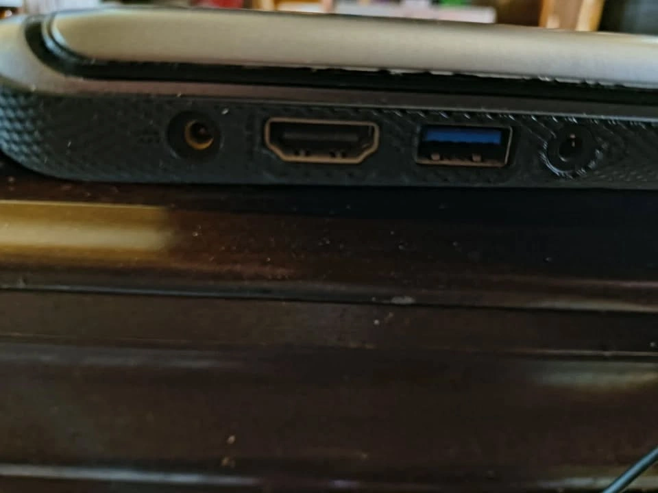 Acer Chromebook 4GB Ram 32GB SSD 15.6” Screen with Charger - photo 5