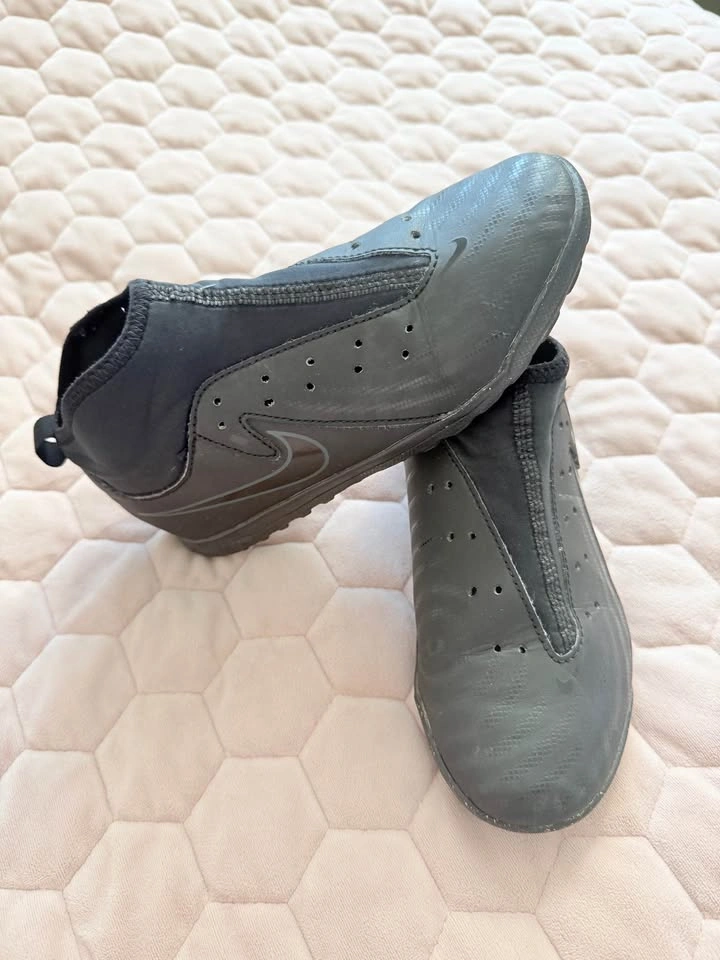 Boys shoes for soccer - photo 4