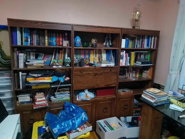 Classic bookshelf in mint condition