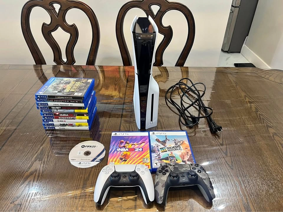 PS5 Slim Disc Bundle