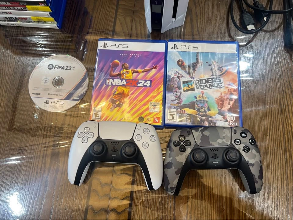 PS5 Slim Disc Bundle - photo 2