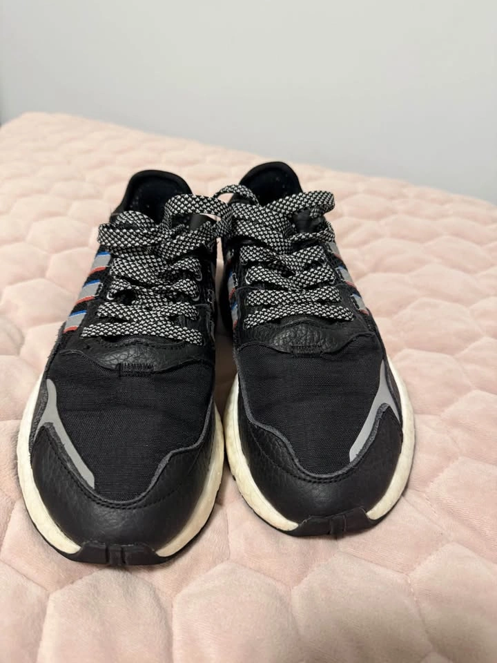 Adidas running shoes for boys - photo 3