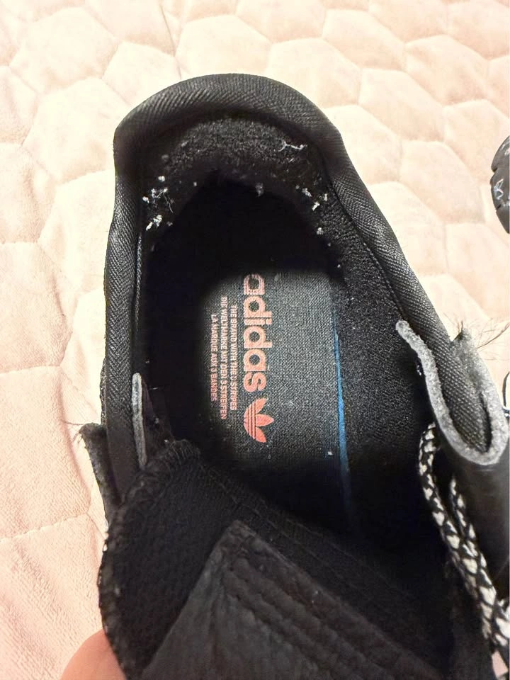 Adidas running shoes for boys - photo 5