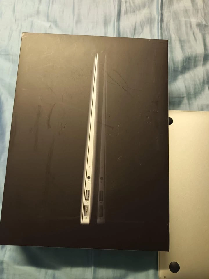 MacBook Air 13.3in 1.7GHz 8GB Ram 512GB Storage 2017 - photo 5