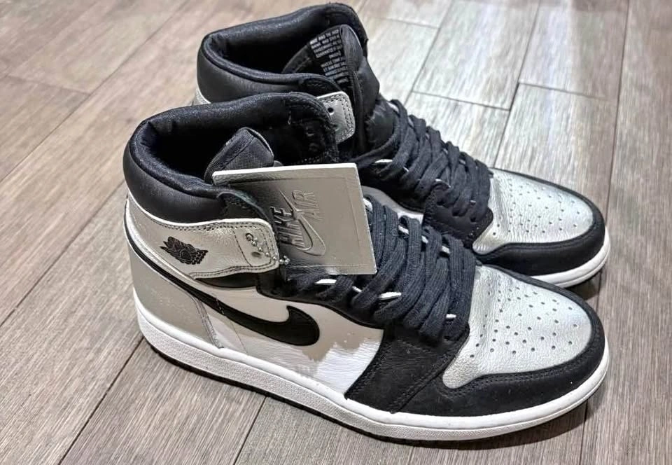 Nike Air Jordan 1 Retro High OG Silver Toe
