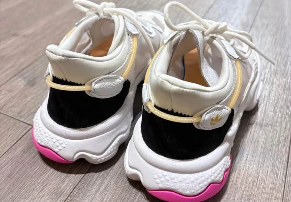 adidas Ozweego Shoes - photo 4