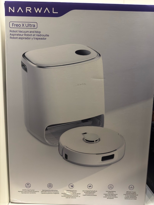 Narwal Freo X Ultra Robot Mop and Vacuum