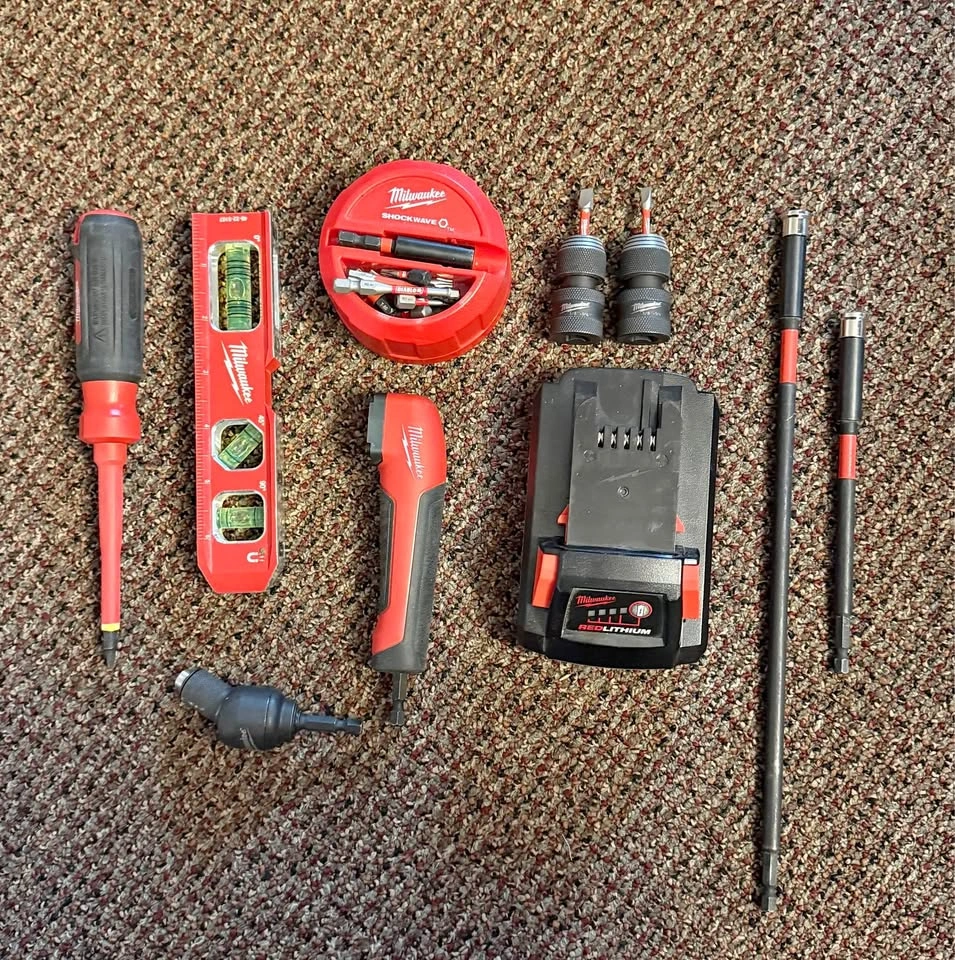 Milwaukee Accessory Set