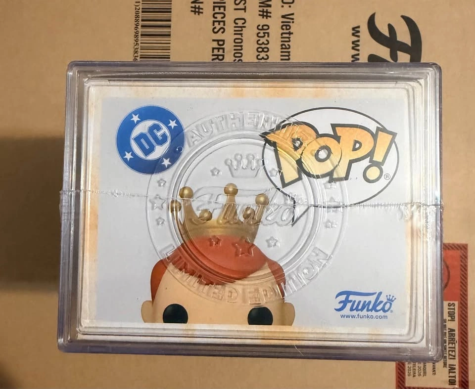 2026 SDCC FUNKO FUNDAYS FREDDY FUNKO AS THE BATMAN WHO LAUGHS LE - photo 5