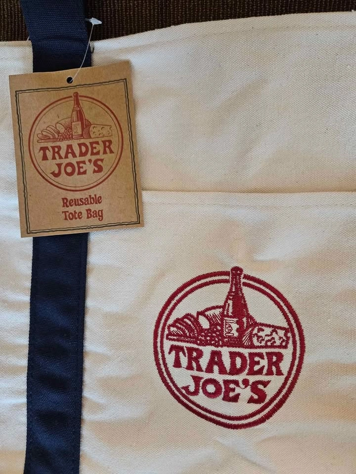BNWT Trader Joe's Canvas Tote Bag - photo 2