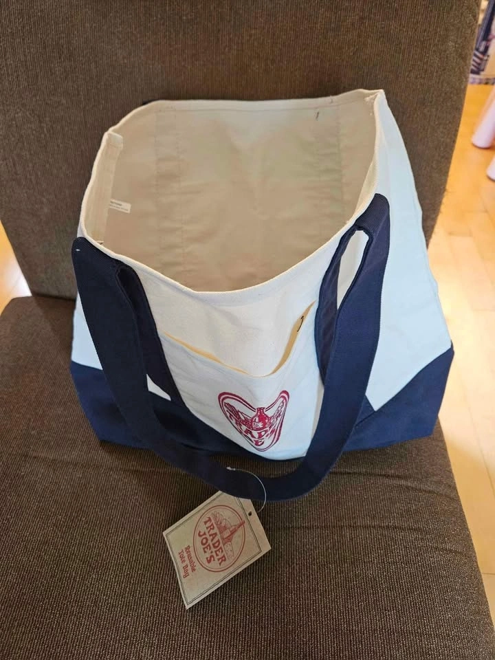 BNWT Trader Joe's Canvas Tote Bag - photo 3