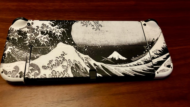 Pristine Nintendo Switch OLED w/Custom Skin - photo 4