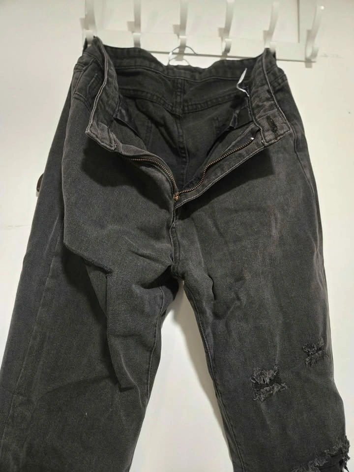 SHEIN Distressed Black Jeans - photo 2