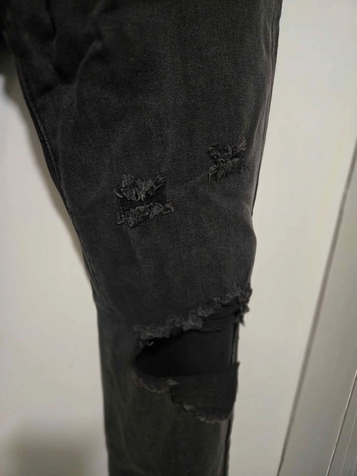 SHEIN Distressed Black Jeans - photo 3