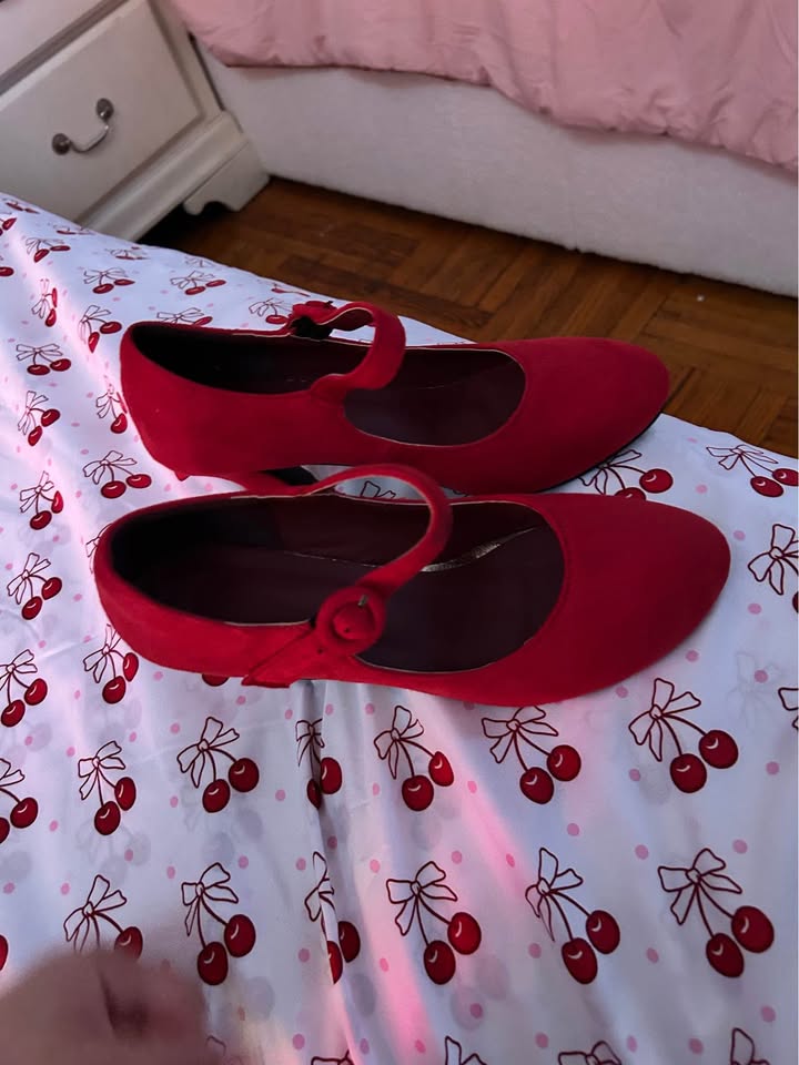 Red Mary Jane Buckle Shoes - photo 3
