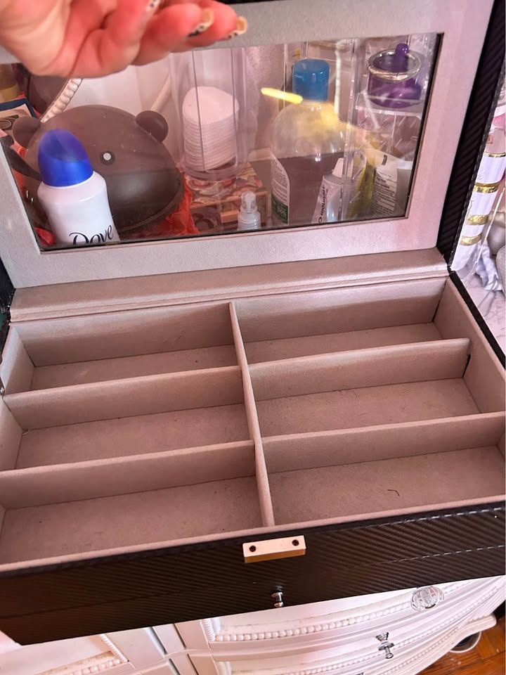 Black large jewelry box - photo 2