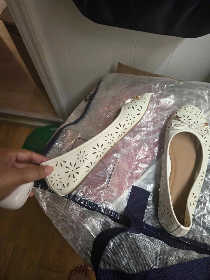 Ardene White Lace and Laser-Cut Ballet Flats - photo 2