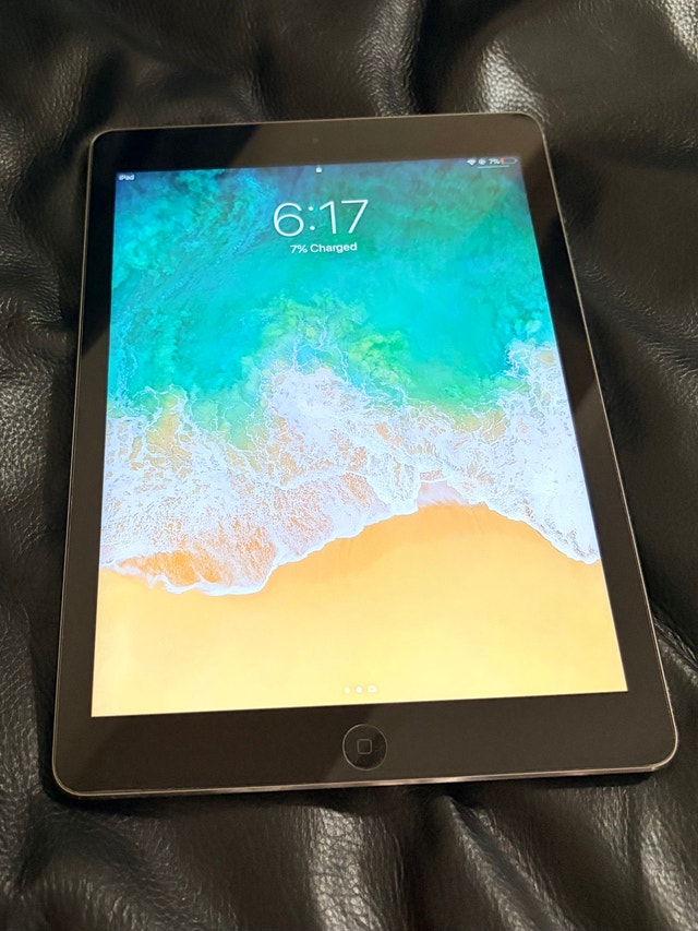 Apple iPad Air Space Gray, 32GB for sale