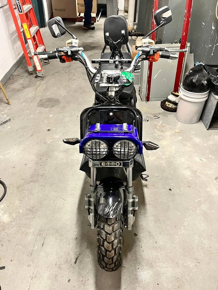 E-bike with minor accident damage