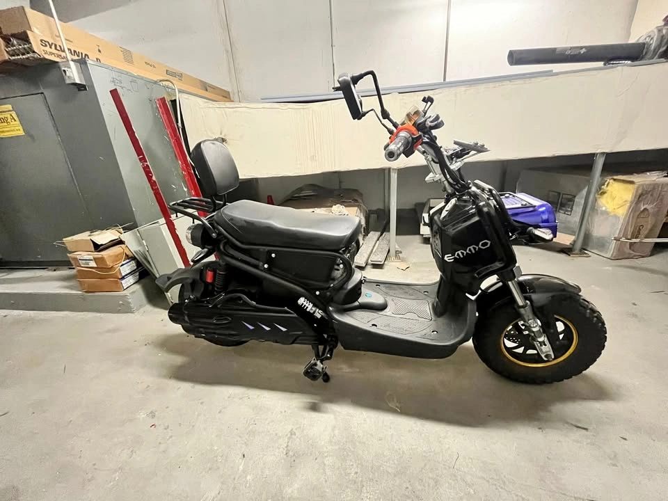 E-bike with minor accident damage - photo 3