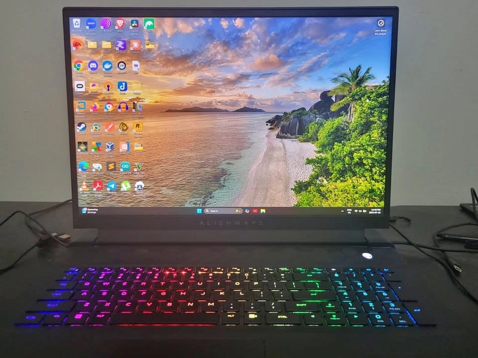 Alienware M18 R1