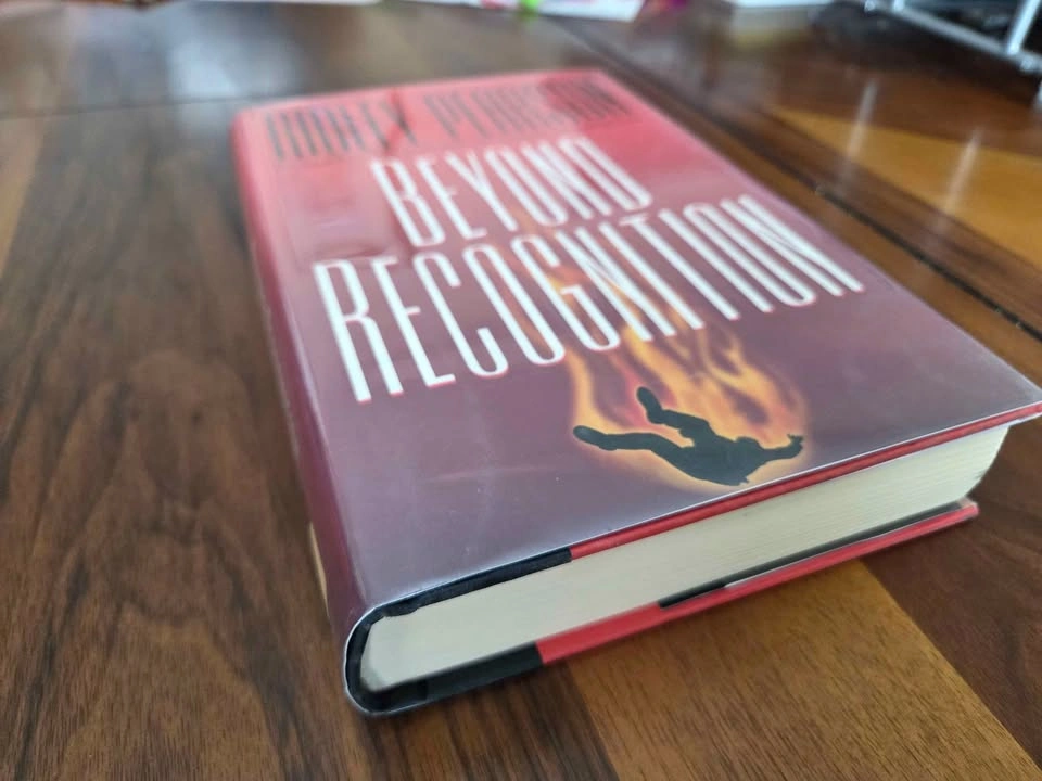 Beyond Recognition - Signed Ridley Pearson 1997 First Edition - photo 2