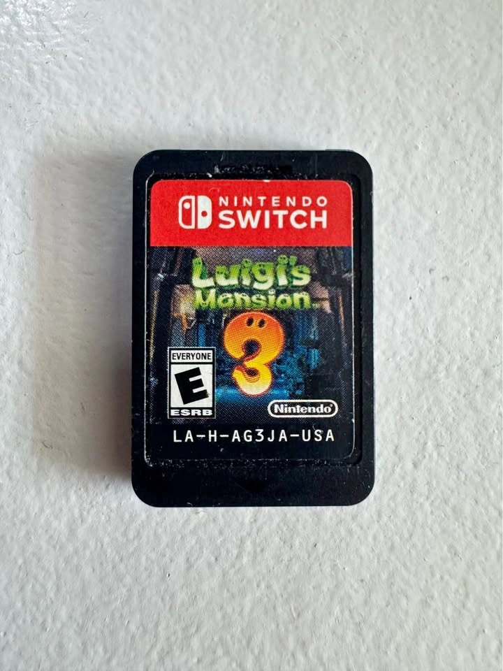 Nintendo Switch LUIGI’S MANSION 3 Game Cartridge NOT WORKING