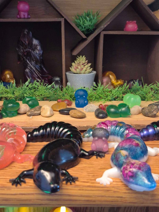 Resin Gecko and Octopus Figurines - photo 3
