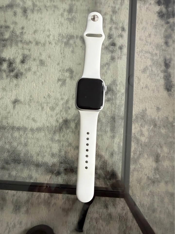 Apple Watch Series 8 – 41mm GPS - photo 2
