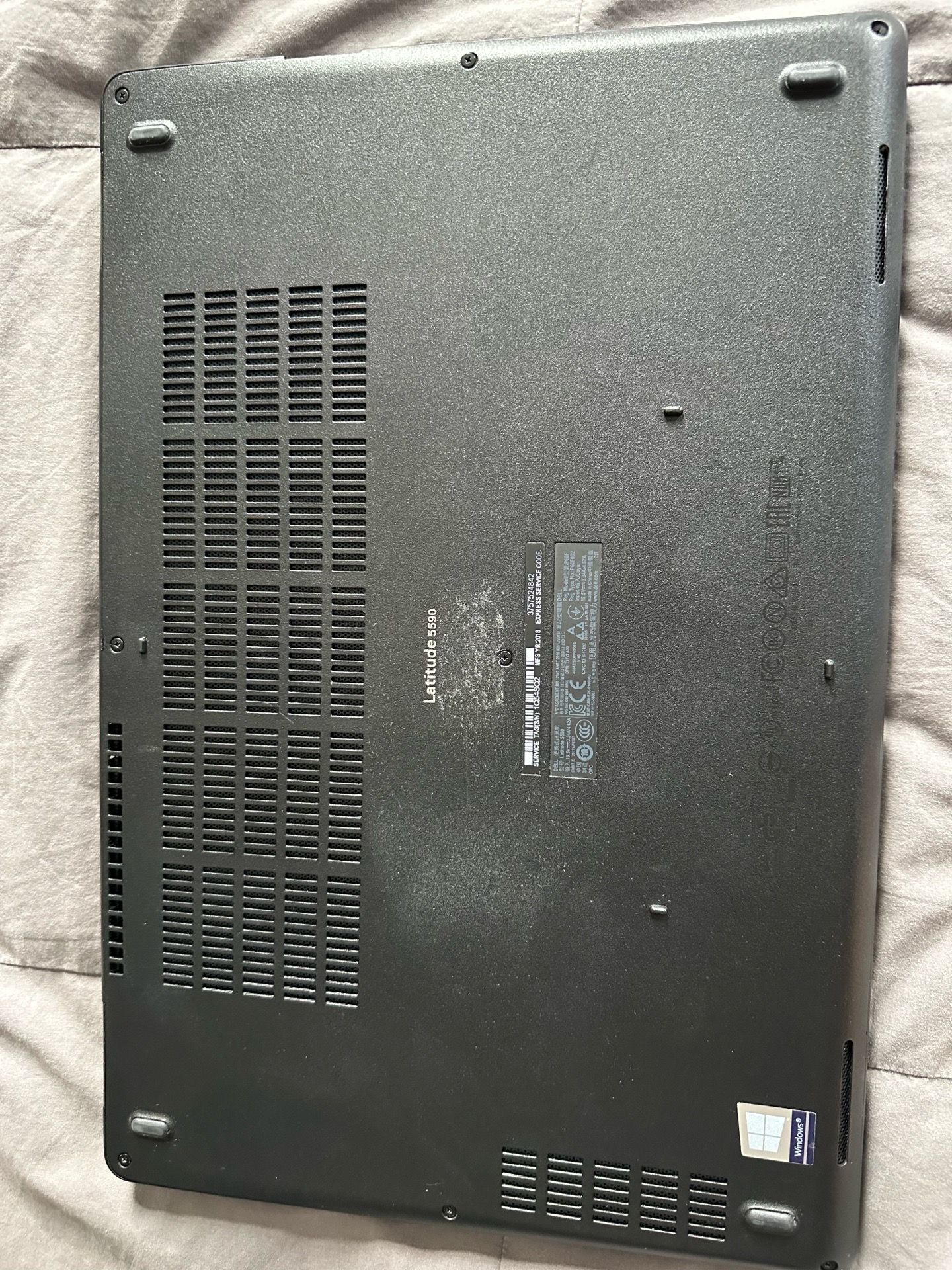 Dell Latitude 5590 - photo 3