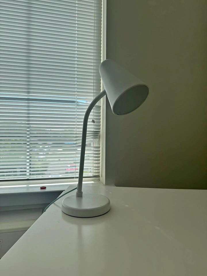Minimalist White Desk Lamp / Bedside Lamp