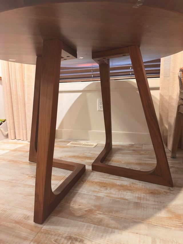 Round Wooden Dining Table - photo 4