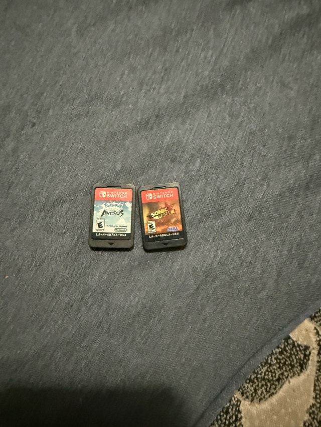 Nintendo Switch Bundle + 3 Games + Mario Controller - photo 3