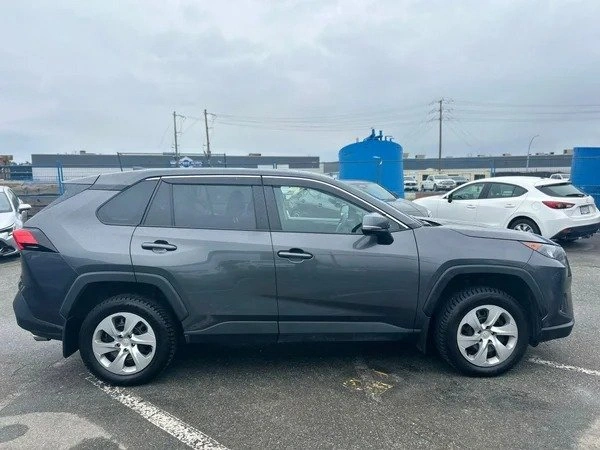 2024 Toyota RAV4 - photo 4