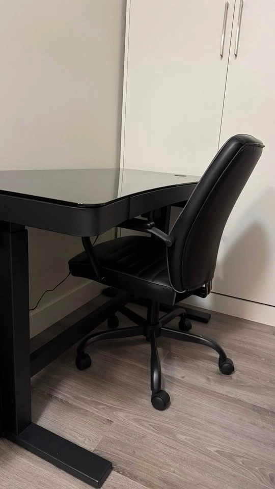 Black Office Chair - Faux Leather - photo 3