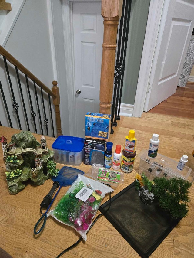 aquarium decor and supplies bundle - photo 3
