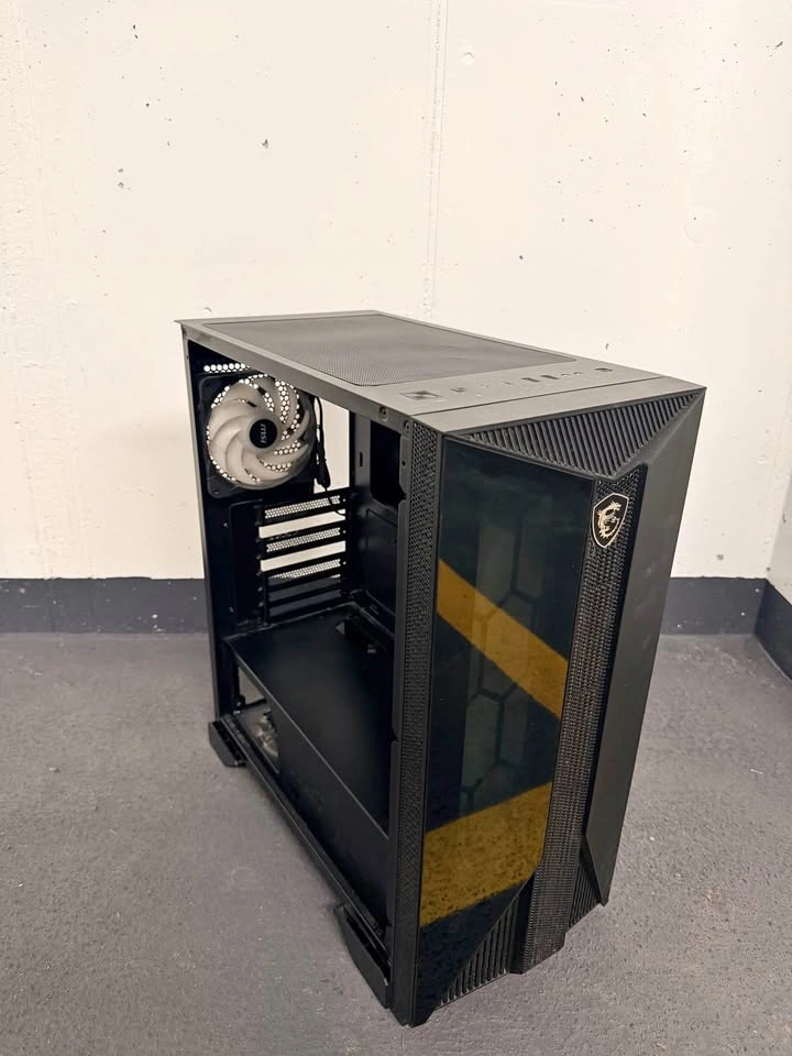 MSI Mid-Tower Gaming Case