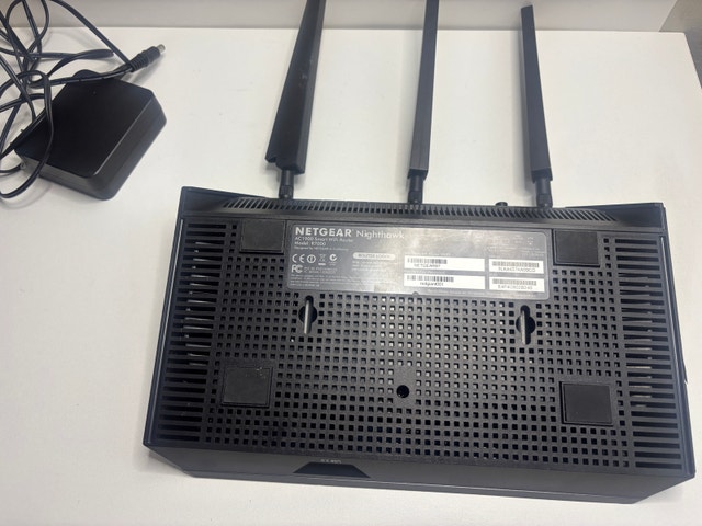 NETGEAR Nighthawk AC1900 - photo 3