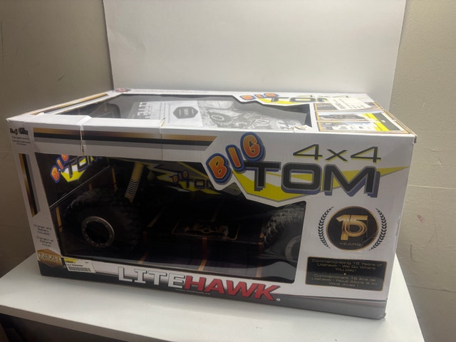 RC LiteHawk Big Tom 4WD Monster Truck - photo 4