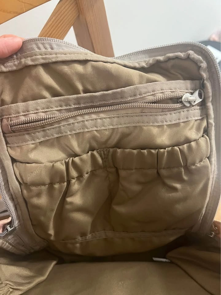 Doughnut mini backpack - photo 4