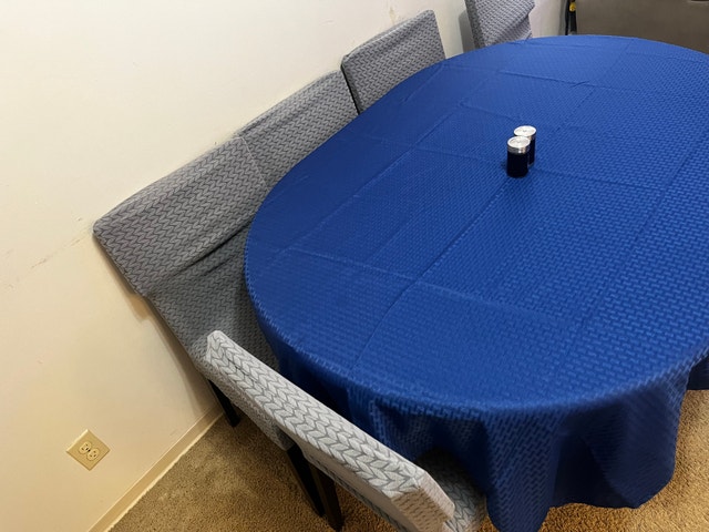 Dining table with 5 chairs - photo 3