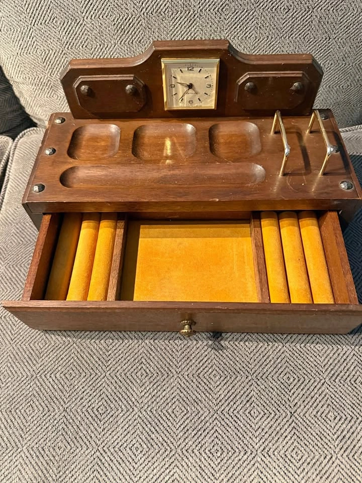Vintage Wooden Men’s dresser valet organizer with clock - Rare