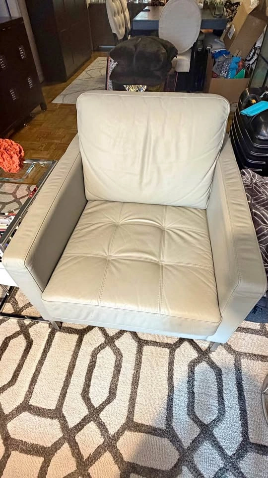 Leather gorgeous chairs