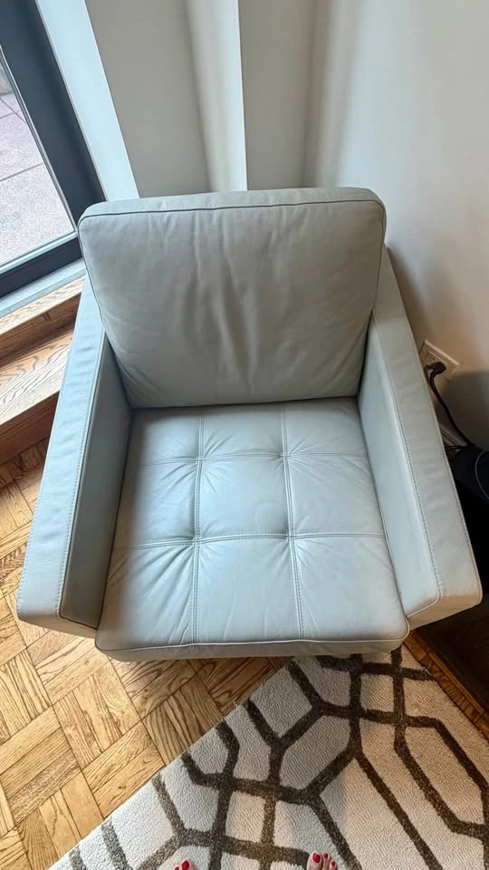 Leather gorgeous chairs - photo 5