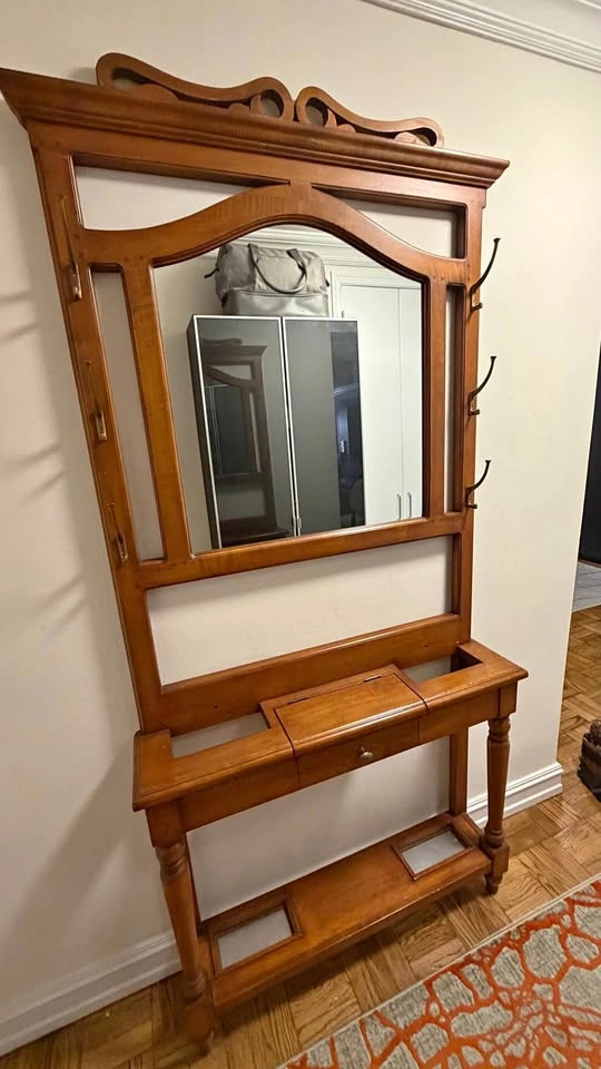 Entry table / Coat Rack