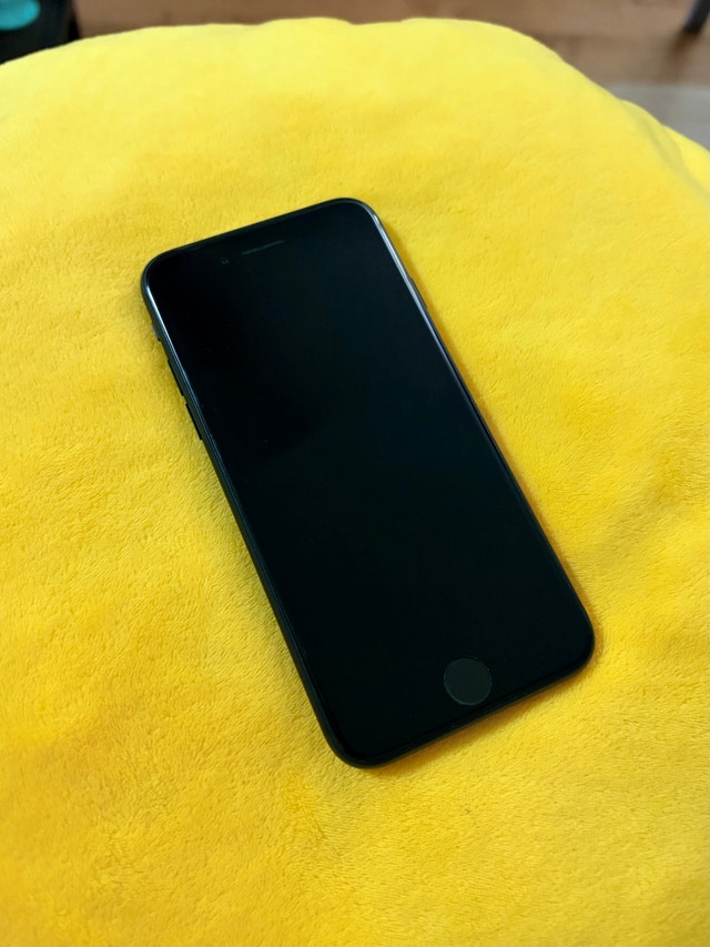 Apple iPhone 7 32GB Black for sale - photo 2