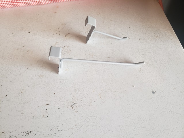 Slatwall display hooks $0.50 - photo 2