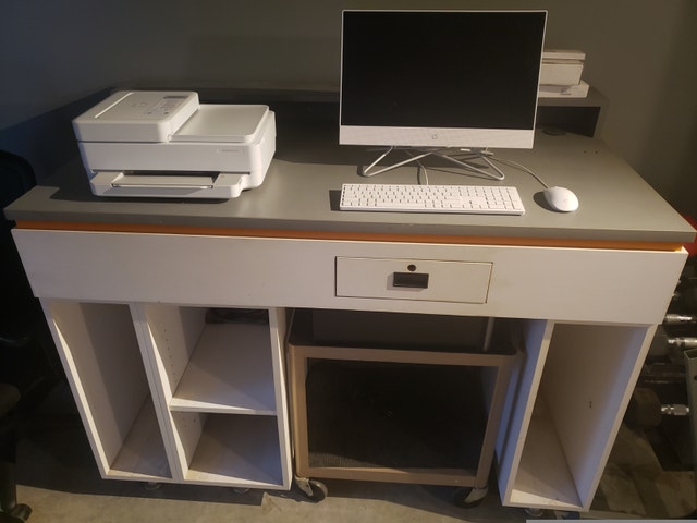 PRICE DROP Reception Desk Retail - photo 2