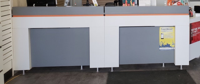 PRICE DROP Reception Desk Retail - photo 3