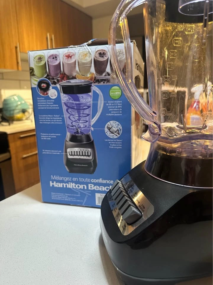 Hamilton Beach 10-Speed Smoothie Blender (with original box) - photo 2